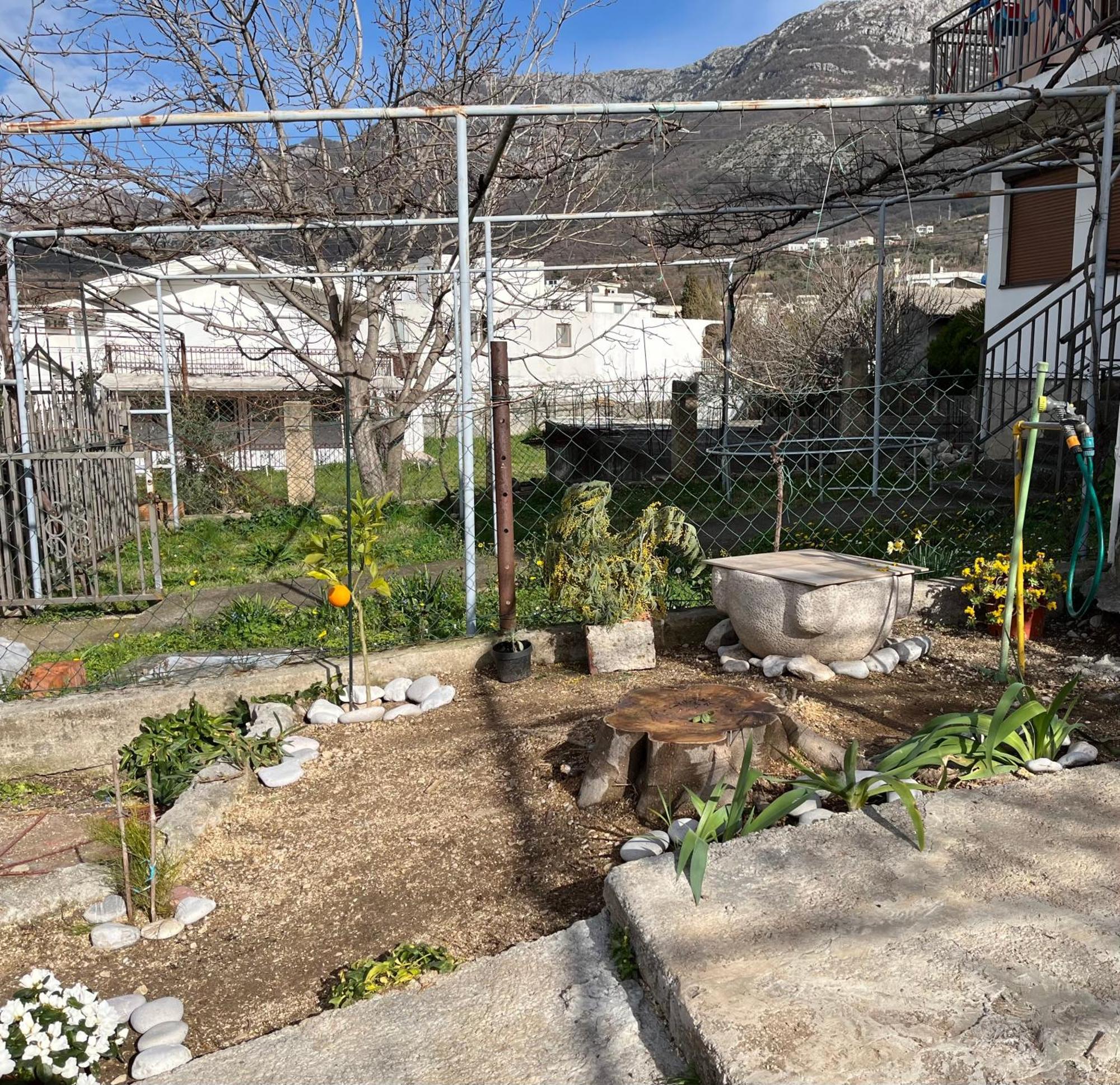 Appartamento Mdm House Sutomore Esterno foto
