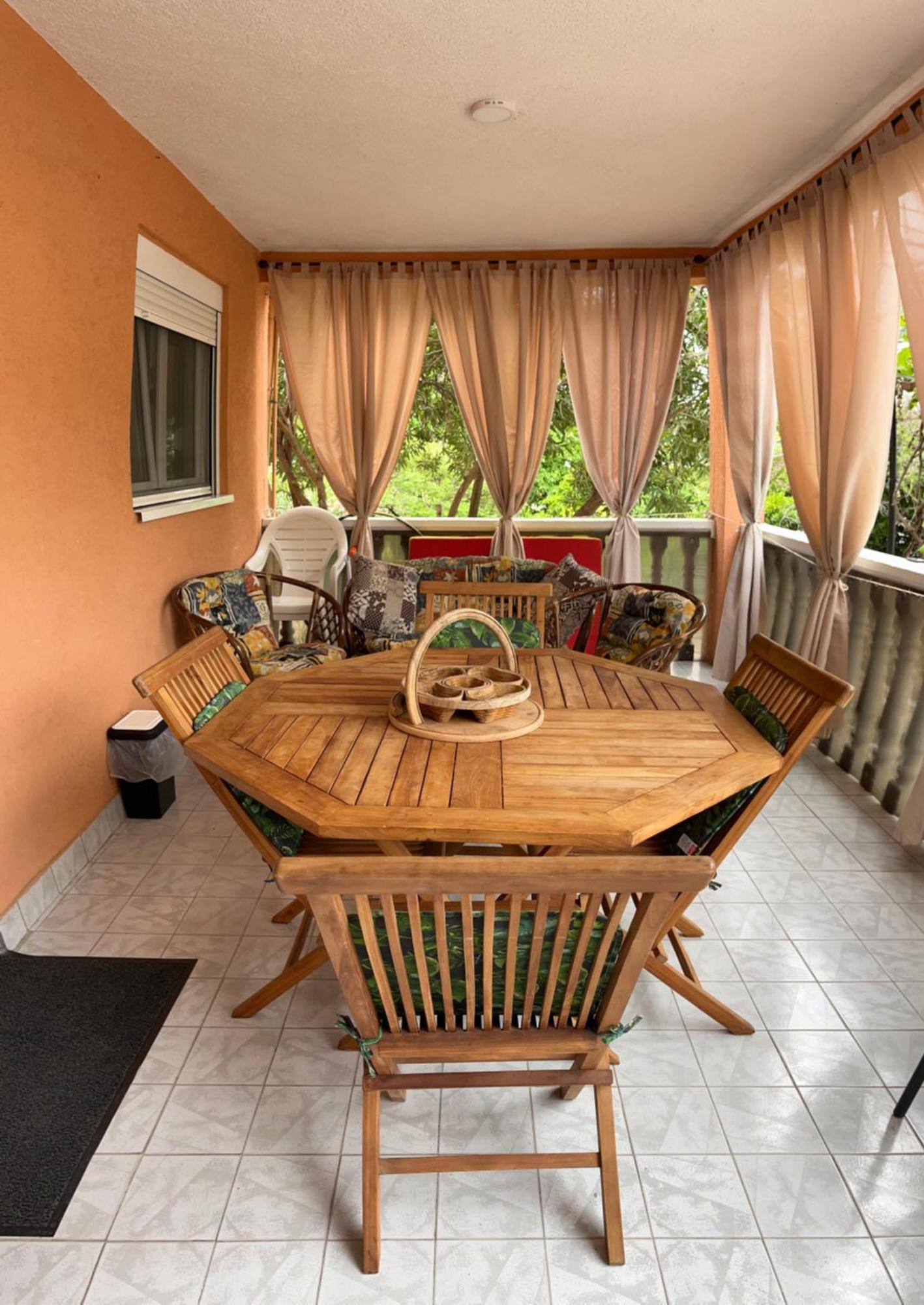Appartamento Mdm House Sutomore Esterno foto